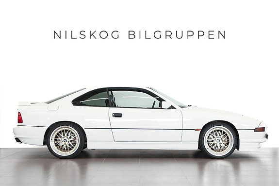 BMW 850i 3 of 17