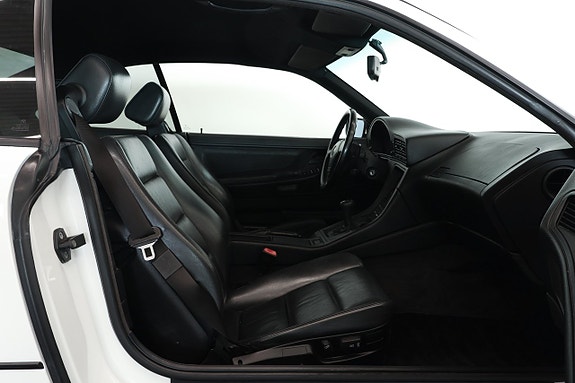 BMW 850i 14 of 17