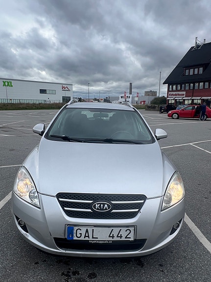 Kia Ceed 4 of 13