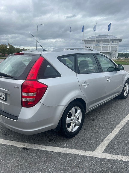 Kia Ceed 7 of 13