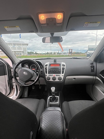 Kia Ceed 10 of 13
