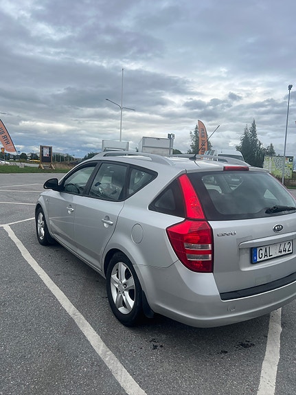 Kia Ceed 9 of 13