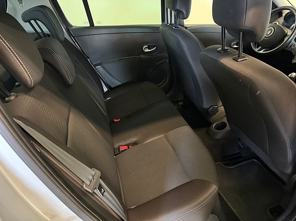 Renault Clio 12 of 13