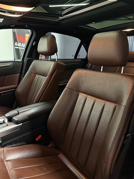 Mercedes-Benz E220 24 of 27
