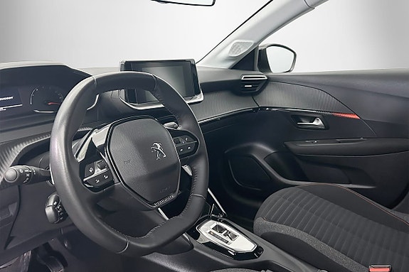 Peugeot 208 4 of 15