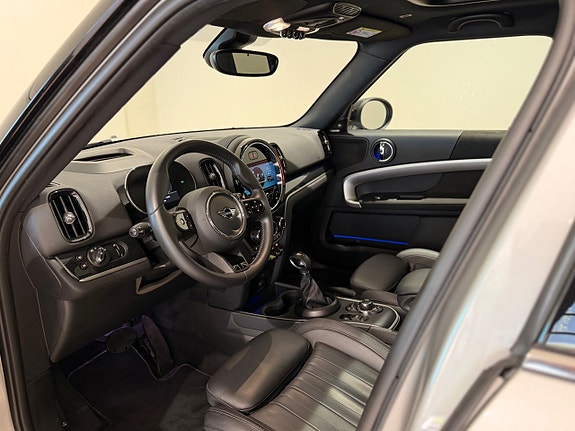 MINI Countryman Cooper SE 3 of 14