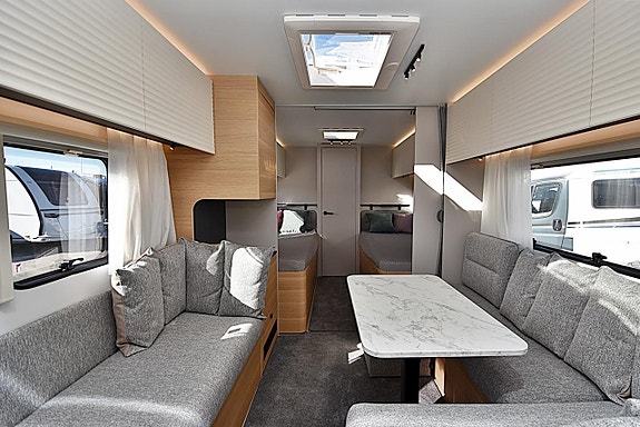 Adria 613 HT Adora, Långbäddar 7 of 27