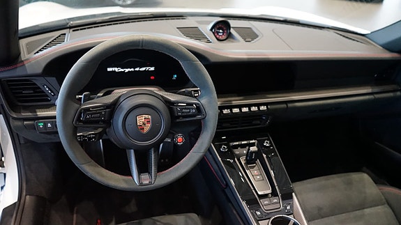 Porsche 911 Targa 4 GTS 6 of 11