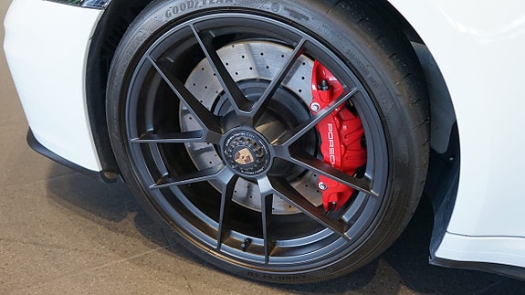 Porsche 911 Targa 4 GTS 4 of 11