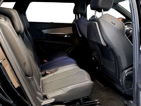 Peugeot 5008 14 of 18