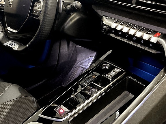 Peugeot 5008 12 of 18