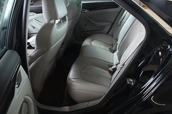 Cadillac CTS-V 19 of 21