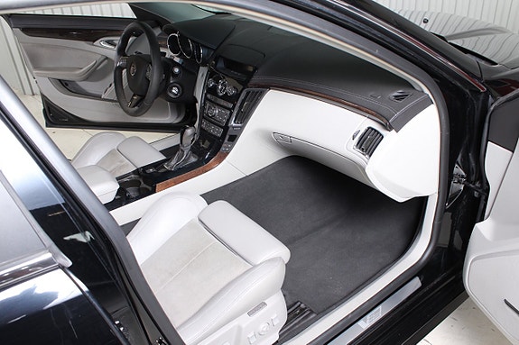 Cadillac CTS-V 20 of 21