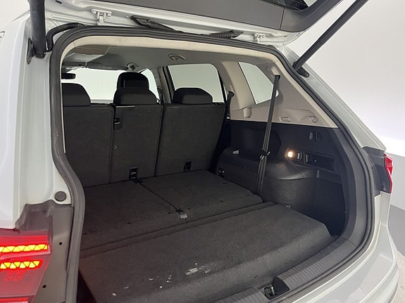 Volkswagen Tiguan Allspace 18 of 23