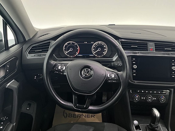 Volkswagen Tiguan Allspace 7 of 23