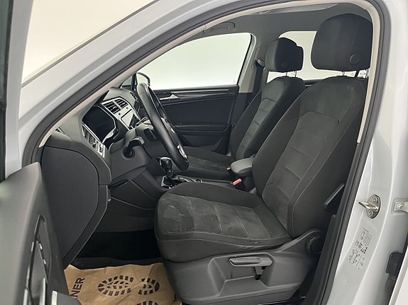 Volkswagen Tiguan Allspace 14 of 23