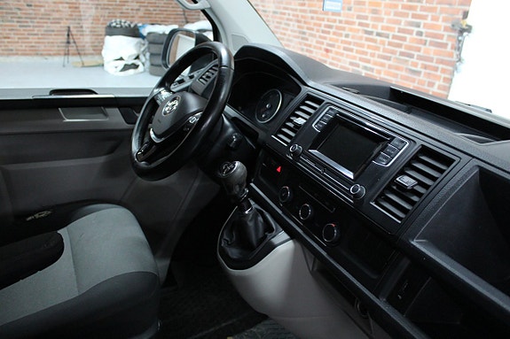 Volkswagen Transporter 12 of 12