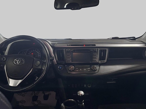 Toyota RAV4 11 of 18