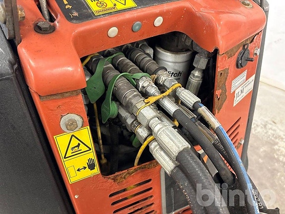 Redskapsbärare Ditch Witch R300 4 of 6