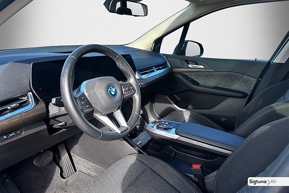 BMW 225e 11 of 30