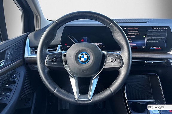 BMW 225e 17 of 30