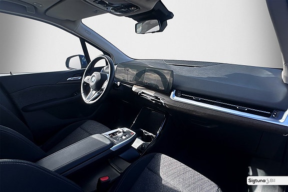 BMW 225e 19 of 30