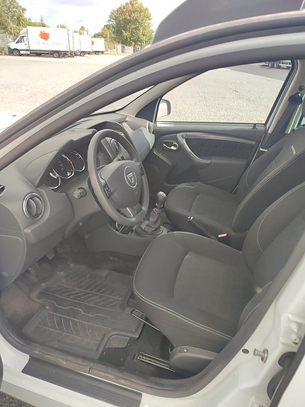 Dacia Duster 9 of 9