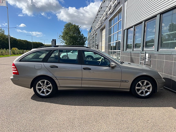 Mercedes-Benz CLC180 20 of 20