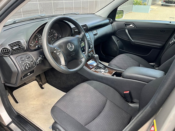 Mercedes-Benz CLC180 13 of 20