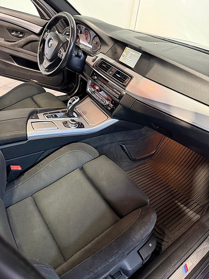 BMW 520d 11 of 13