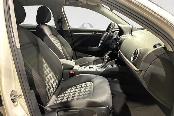 Audi A3 15 of 17