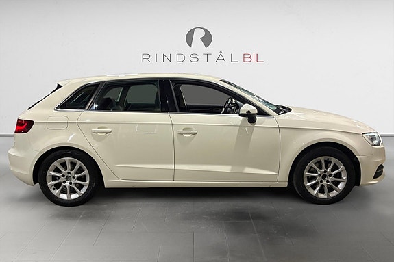 Audi A3 8 of 17