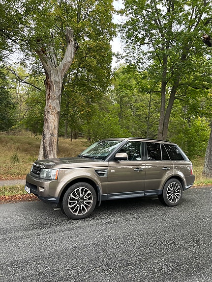 Land Rover Range Rover Sport 2 of 5