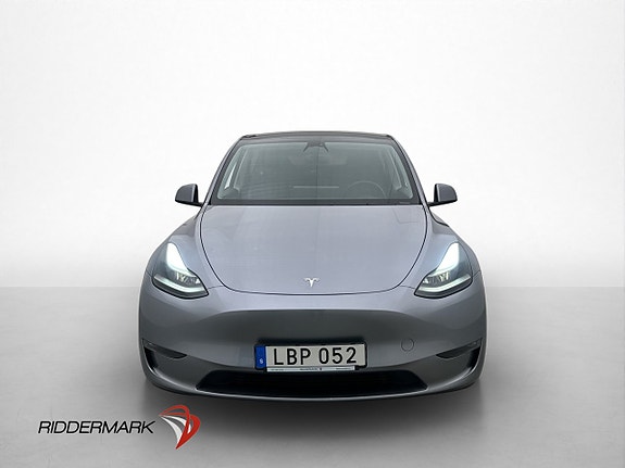 Tesla Model Y 2 of 30