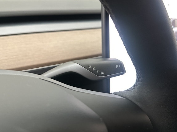 Tesla Model Y 30 of 30