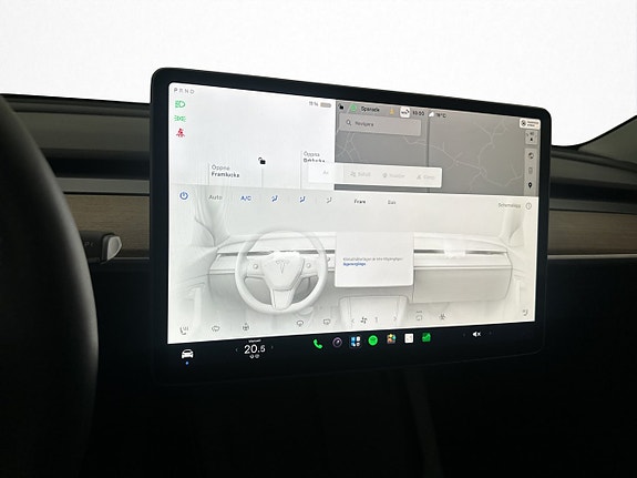Tesla Model Y 24 of 30