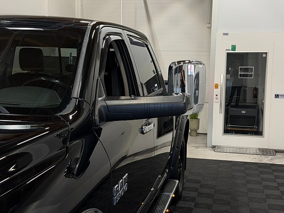 Dodge RAM 1500 8 of 30