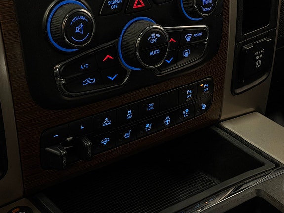 Dodge RAM 1500 30 of 30