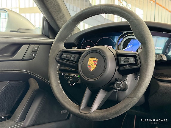 Porsche 911 9 of 23