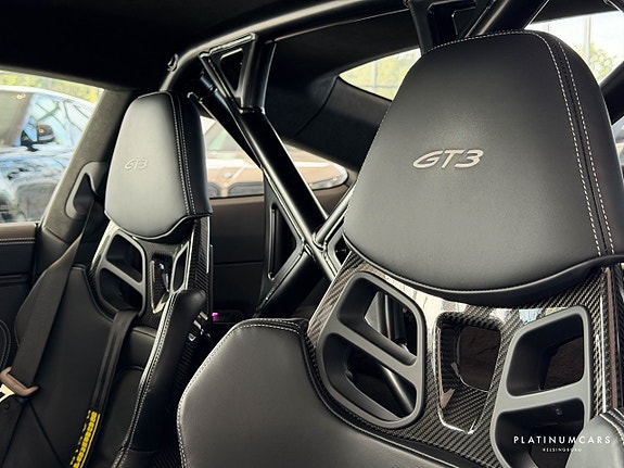 Porsche 911 8 of 23