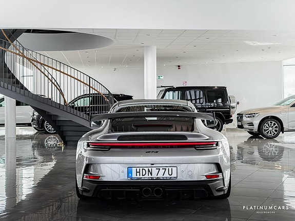Porsche 911 4 of 23