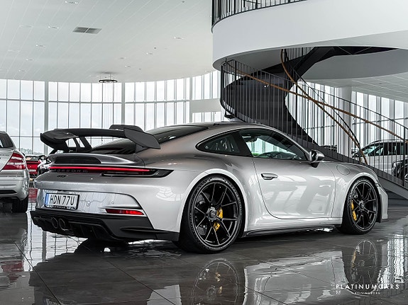Porsche 911 2 of 23