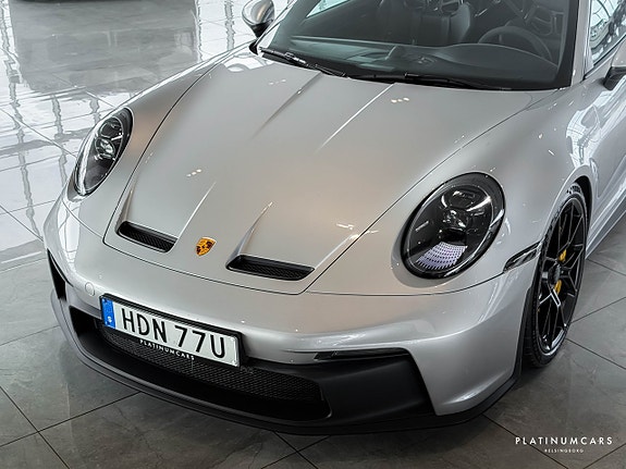 Porsche 911 20 of 23