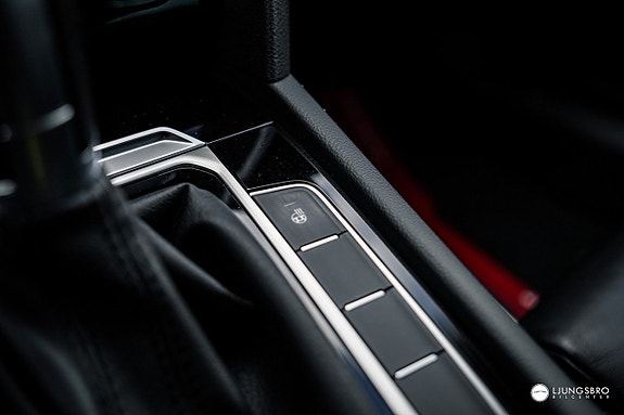 Volkswagen Passat 8 of 11