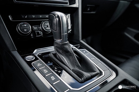Volkswagen Passat 6 of 11