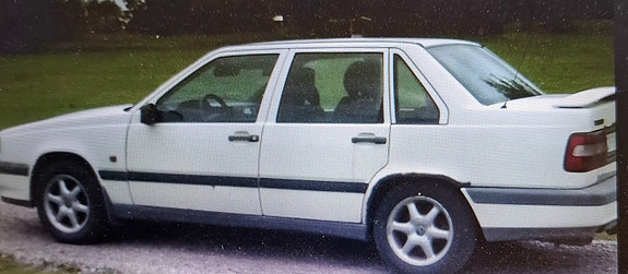Volvo 850 2 of 4