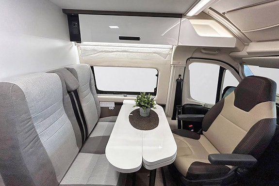 Benimar BENIVAN 160 VAN 640 AUTOMAT LÅNGBÄDDAR Dieselvärmare ADAPTIV Farthållare 6 of 30