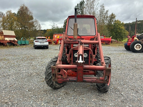 Traktor med lastare BM VOLVO 2254 2 of 6