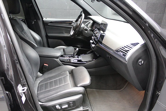 BMW X3 12 of 23