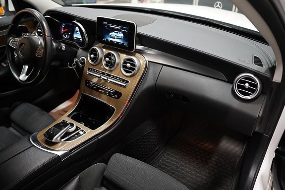 Mercedes-Benz C220 d 8 of 20